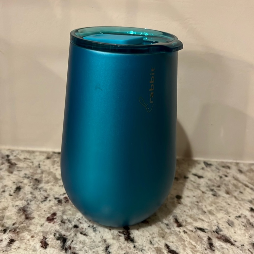 RABBIT cup with lid